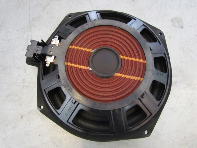 2007 BMW 335i LH Drivers Under Seat Speaker Minor Hole