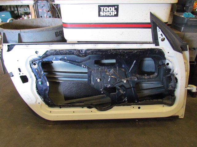 2007 BMW 335i Coupe LH Drivers Door Shell Minor Door Ding