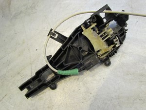 2007 BMW 335i RH Passenger Exterior Door Handle Carrier