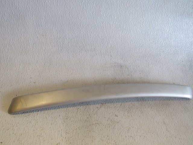 2007 BMW 335i RH Rear Quarter Panel Trim 258918-10