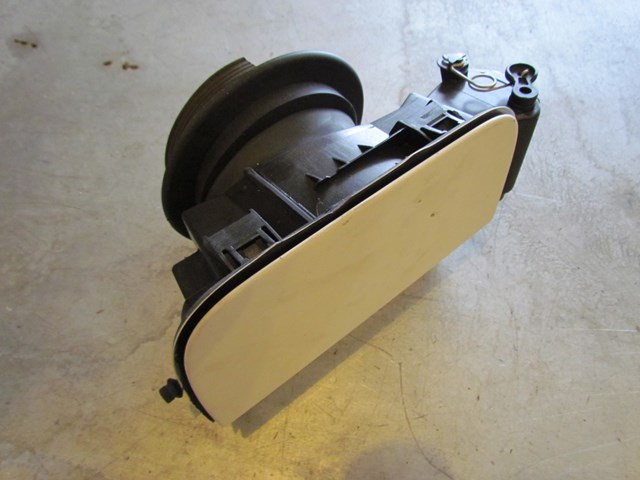 2007 BMW 335i Fuel Door Assy