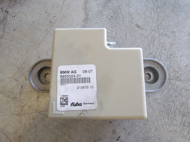 2007 BMW 335i Antenna Back Up Module 6935024-01