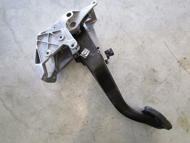 2007 BMW 335i Coupe LHD Brake Pedal