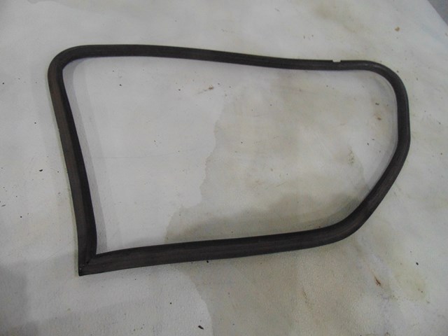 1987 BMW 325is E30 Coupe RH Rear Window Body Seal