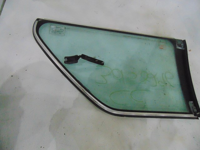 1987 BMW 325is E30 Coupe Rear RH Vent Quarter Glass