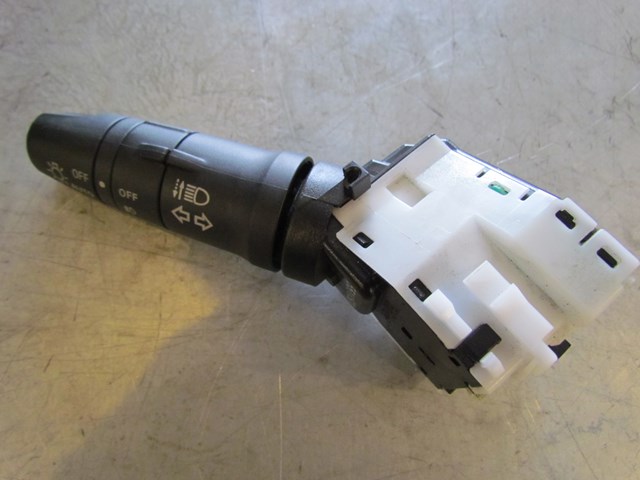 2005 Infiniti G35 LH Drivers Headlight Column Switch