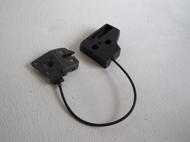 2007 BMW 335i Rear LH Drivers Seat Release To Trunk