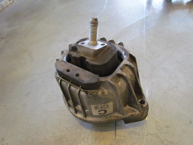 2007 BMW 335i LH Drivers Engine Mount