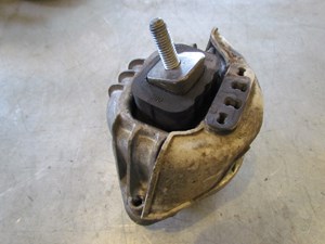 2007 BMW 335i RH Passenger Engine Mount