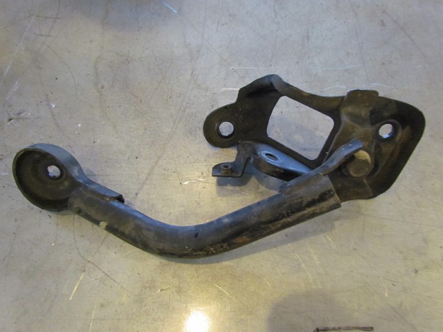 2005 Subaru Legacy GT Rear RH Passenger Upper Spindle Arm Mount