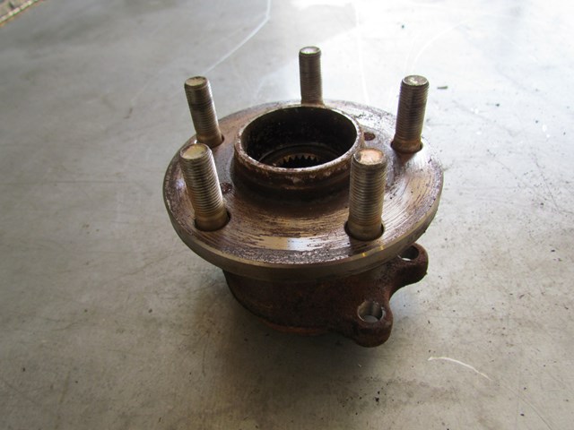 2005 Subaru Legacy GT Rear LH Drivers Wheel Bearing/Hub