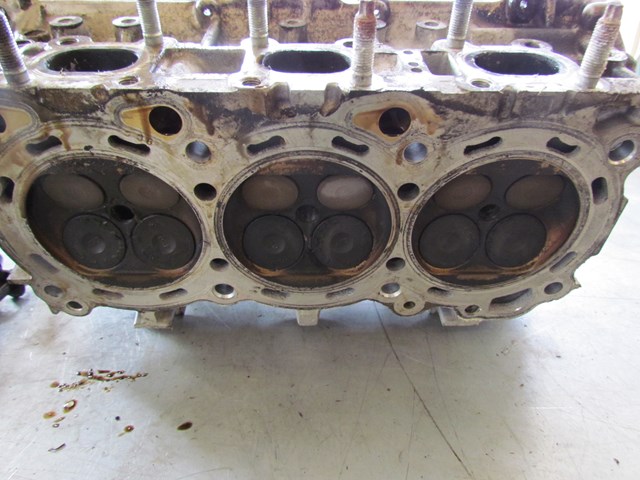 2003 Infiniti G35 Coupe LH Cylinder Head