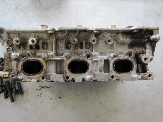 2003 Infiniti G35 Coupe LH Cylinder Head
