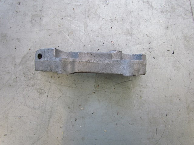 2003 Infiniti G35 Coupe A/C Compressor Bracket