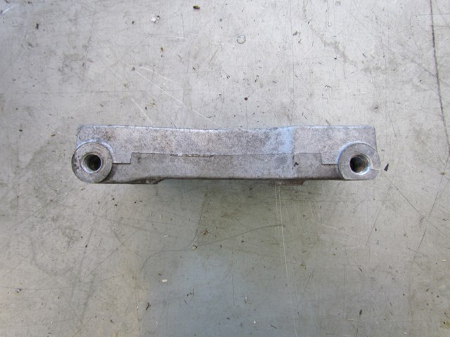 2003 Infiniti G35 Coupe A/C Compressor Bracket