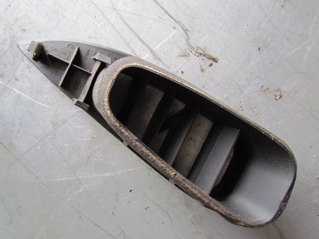 2003 Nissan 350Z RH Passenger Dash Vent 68420 CD000
