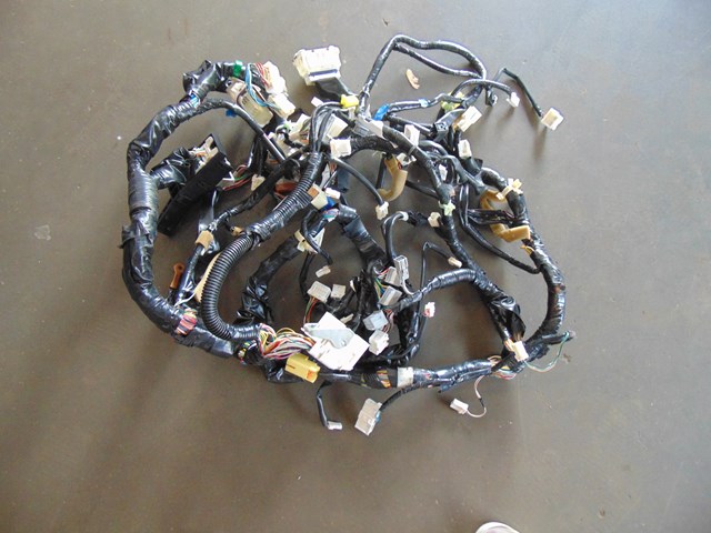 2003 2004 2005 Infiniti G35 Dash Wire Harness 24010 AC371