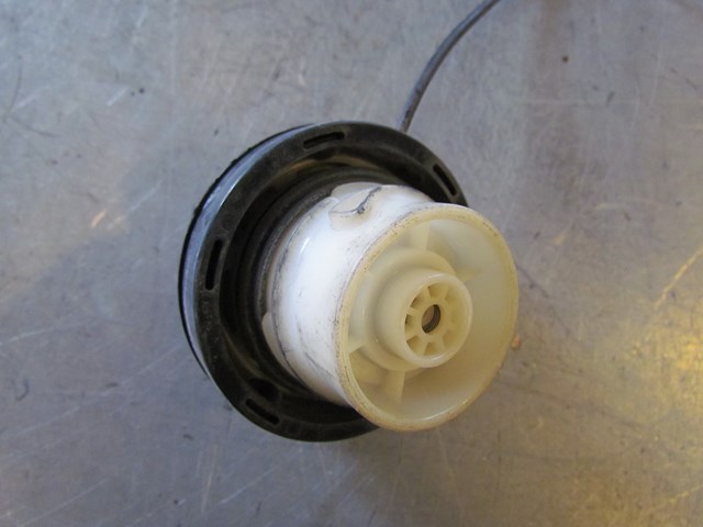 2003 Nissan 350Z Gas Cap