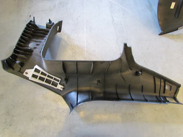 2003 Nissan 350Z Rear RH Passenger B/C Pillar Trim 