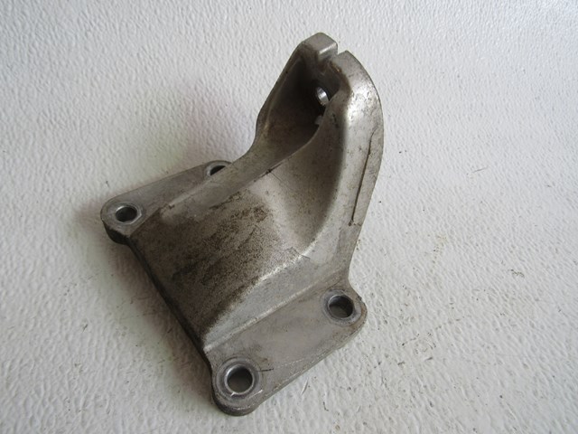 03 04 05 06 Nissan 350Z RH Passenger Engine Mount
