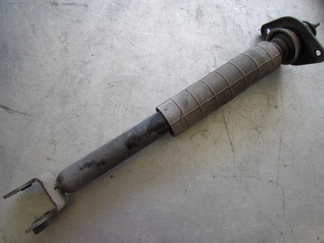 2003 Nissan 350Z Rear RH Strut Shock Absorber OEM 56210 CD021