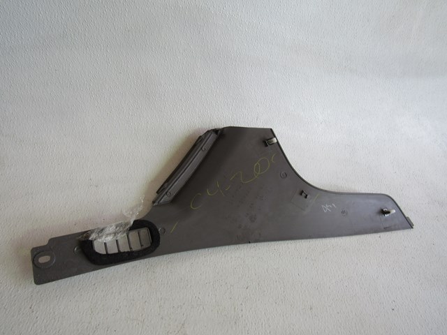 2005 Subaru Baja RH Front Center Console Kick Panel