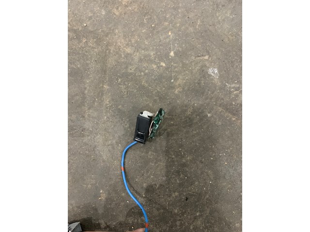 2003-2007 INFINITI G35 COUPE ANTENNA AMP MODULE EP1165DC