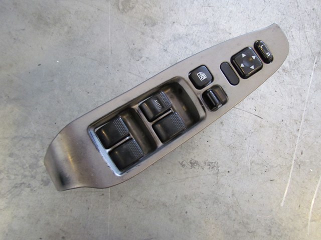 2005 Subaru Baja Front LH Drivers Master Window Switch