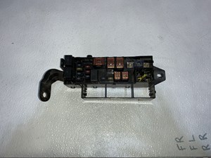 2000-2001 Subaru Legacy Fuse Box 82231AE01A