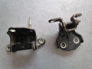 2006 Subaru Baja Rear LH Drivers Door Hinge Set
