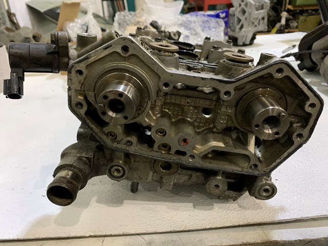 さあと　WY30　バルブなど 2006 Subaru Tribeca EZ30R Left Cylinder Head w/ Cams in Avon, MN