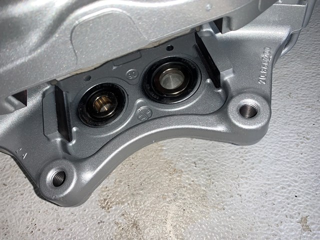 *NEW* 2004-2007 Cadillac CTS-V Rear Brembo RH LH Brake Calipers 20.8662.00 PAIR