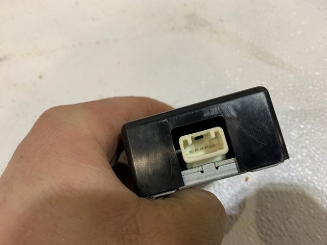 2007 Toyota Prius receiver door control OEM 89741-47110