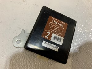 2007 Toyota Prius receiver door control OEM 89741-47110