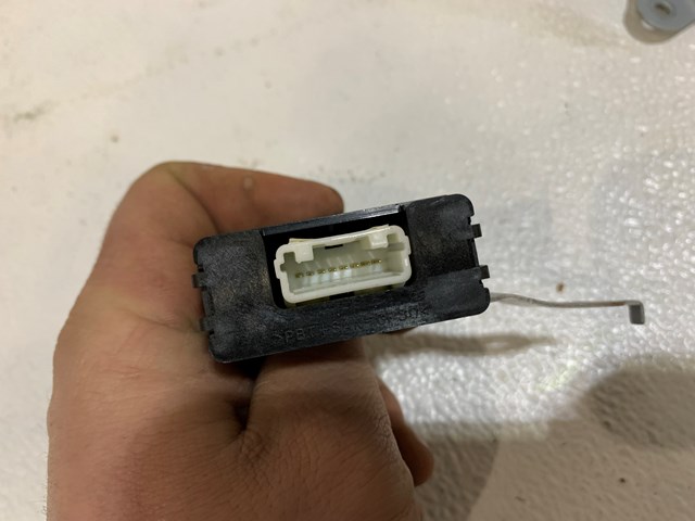 2007 Toyota Prius Oscillator trunk door lock module OEM 89993-47011