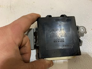 2007 Toyota Prius smart key theft locking module OEM 89990-47023