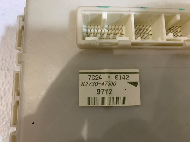 2007 Toyota Prius fuse box OEM 82730-47300