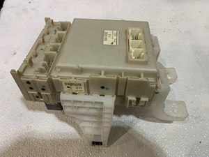 2007 Toyota Prius fuse box OEM 82730-47300