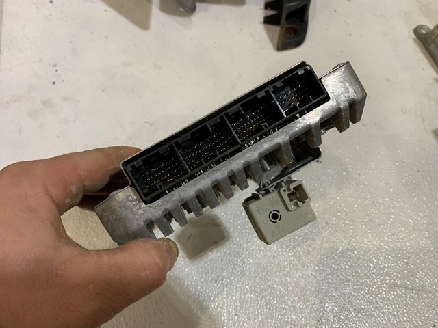 2007 Toyota Prius skid control module OEM 89540-47100