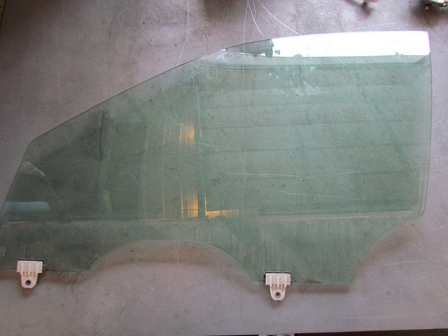 2003 Infiniti G35 Sedan Front LH Drivers Door Glass