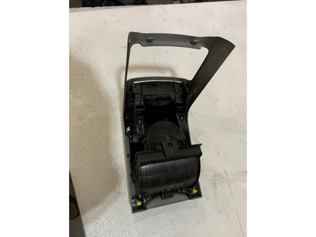 2004-2009 Toyota Prius Front Console Cup Holder Bezel OEM 1A823 006G