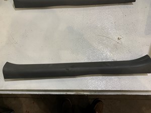 2004-2009 Toyota Prius Front RH Interior Trim Panel OEM 67913-47030