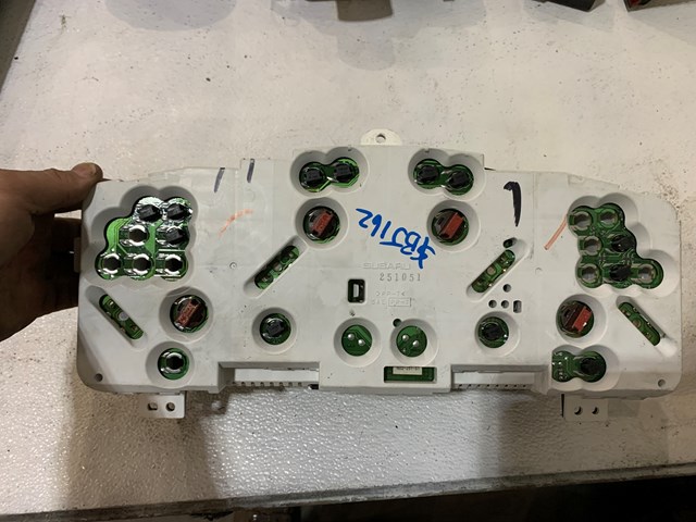 2003 Subaru Legacy Gauge Instrument cluster 85014AE60A