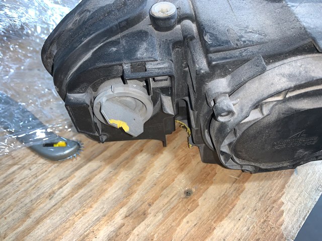 2005-2008 Audi A4 S4 LH Driver HID Xenon Headlight OEM