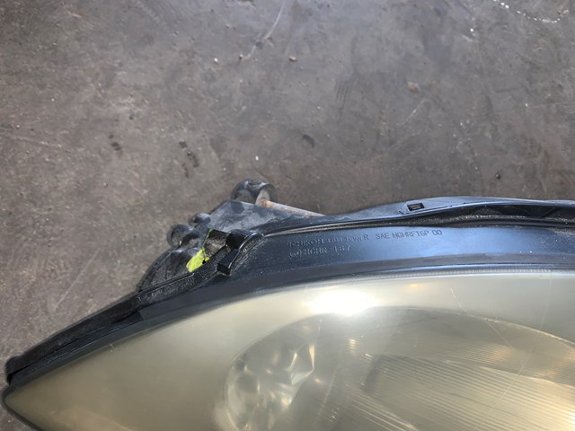 2003-2005 Infiniti G35 Coupe RH Passenger Headlight OEM