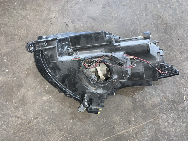 2003-2005 Infiniti G35 Coupe RH Passenger Headlight OEM