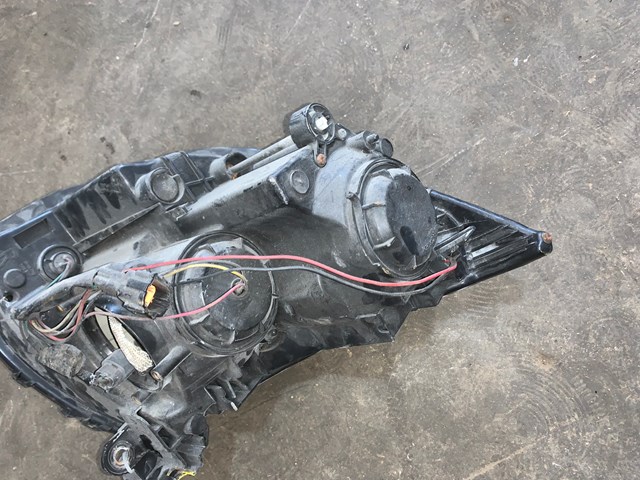 2003-2005 Infiniti G35 Coupe RH Passenger Headlight OEM