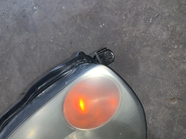 2003-2005 Infiniti G35 Coupe RH Passenger Headlight OEM