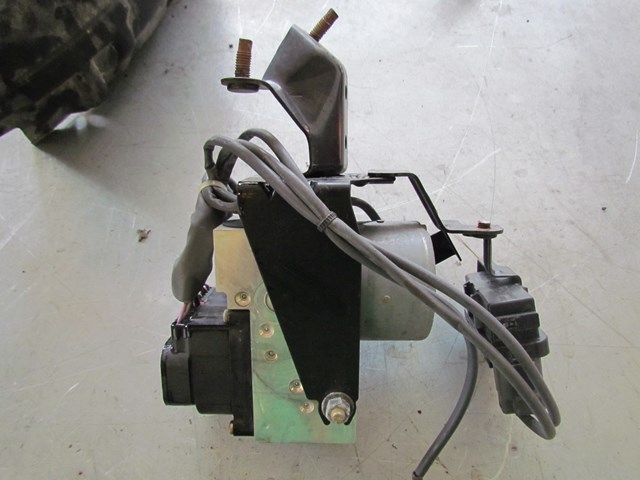 2003 Infiniti G35 Sedan AT ABS Pump Module 47600 AM400