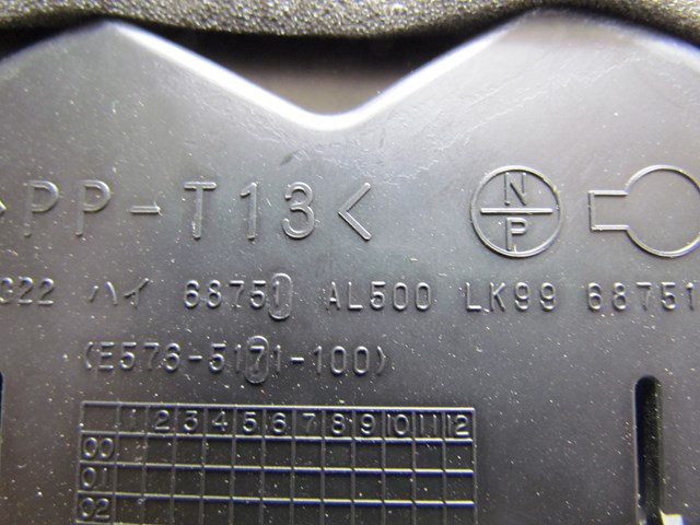 2004 Infiniti G35 Sedan AT Front LH Center Dash Vent 68751 AL500